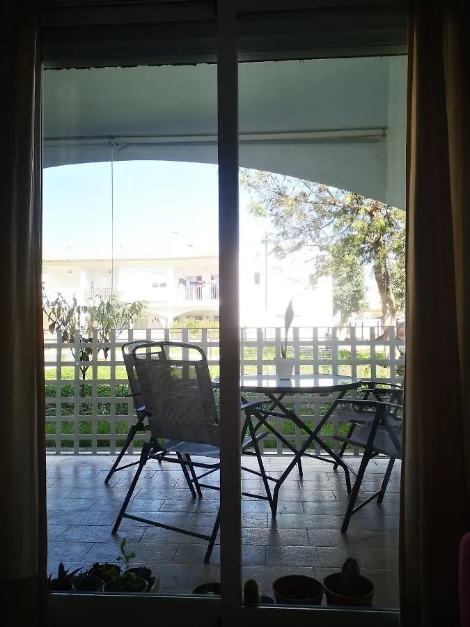 Entres Dos Paraisos: Zahara De Los Atunes Y Tarifa La Zarzuela